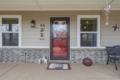 18290 N Lombard Ln, Skiatook, OK, 74070-4742 | Card Image