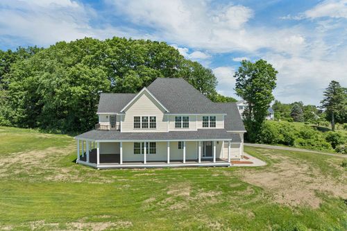 22 Fairway Dr, Dunbarton, NH, 03046-4520 | Card Image