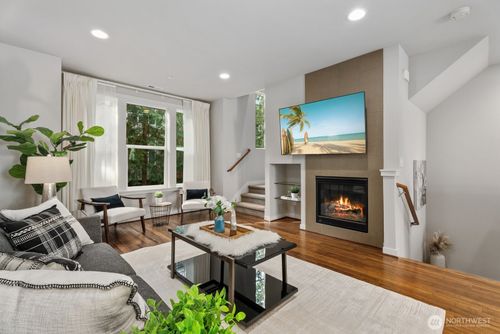 c3-23000 Ne 8th St, Sammamish, WA, 98074-2304 | Card Image