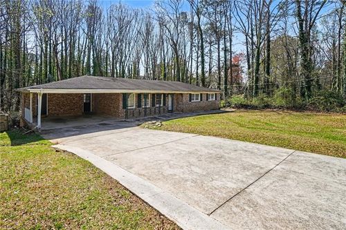 4813 Howard Dr, Powder Springs, GA, 30127-3043 | Card Image