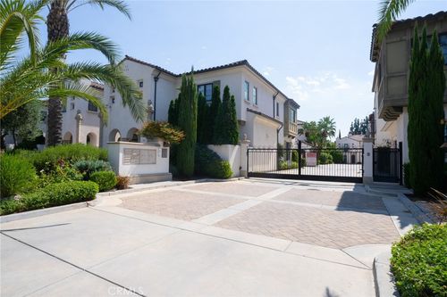 b-586 S 2nd Ave, Arcadia, CA, 91006-3841 | Card Image
