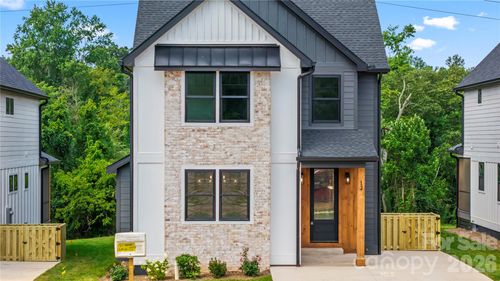 21-12 Martha Kate Dr, Hendersonville, NC, 28792 | Card Image
