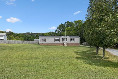 8123 Trousdale Ferry Pike, Lebanon, TN, 37090-9741 | Card Image