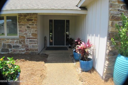 407 Spike Rdg, Canton, MS, 39046-9418 | Card Image