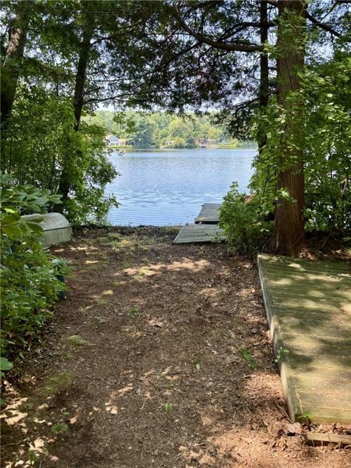 2 Kay St, Hope Valley, RI, 02832-2122 | Card Image