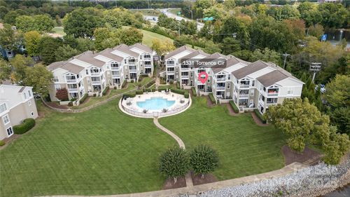 1331-1331 Torrence Cir, Davidson, NC, 28036-9401 | Card Image