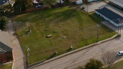 3208 W Park Row Drive, Pantego, TX, 76013 | Card Image