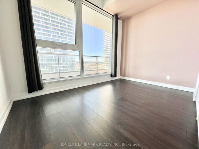 3702 - 5 Buttermill Ave, Condo with 3 bedrooms, 2 bathrooms and null parking in Vaughan ON | Image 25