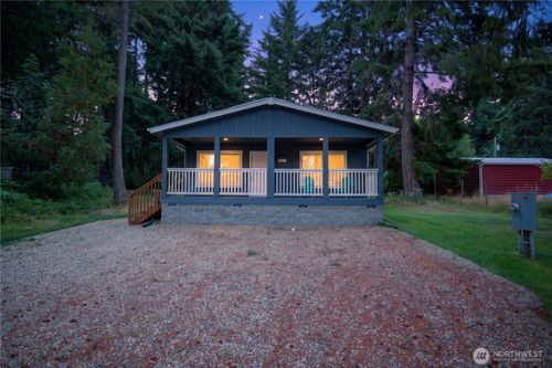 8315 175th Ave Sw, Longbranch, WA, 98351-9514 | Card Image