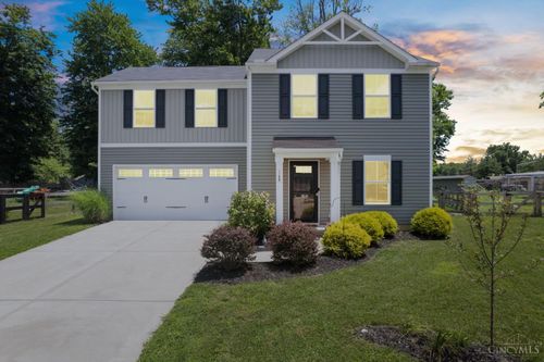 168 Wooded Ridge Dr, Amelia, OH, 45102-2696 | Card Image