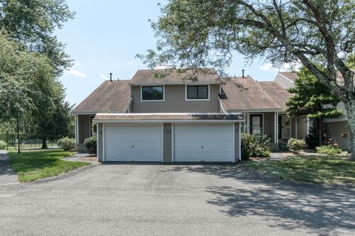 apt-a-592 Mountain Rd, West Hartford, CT, 06117-1828 | Card Image