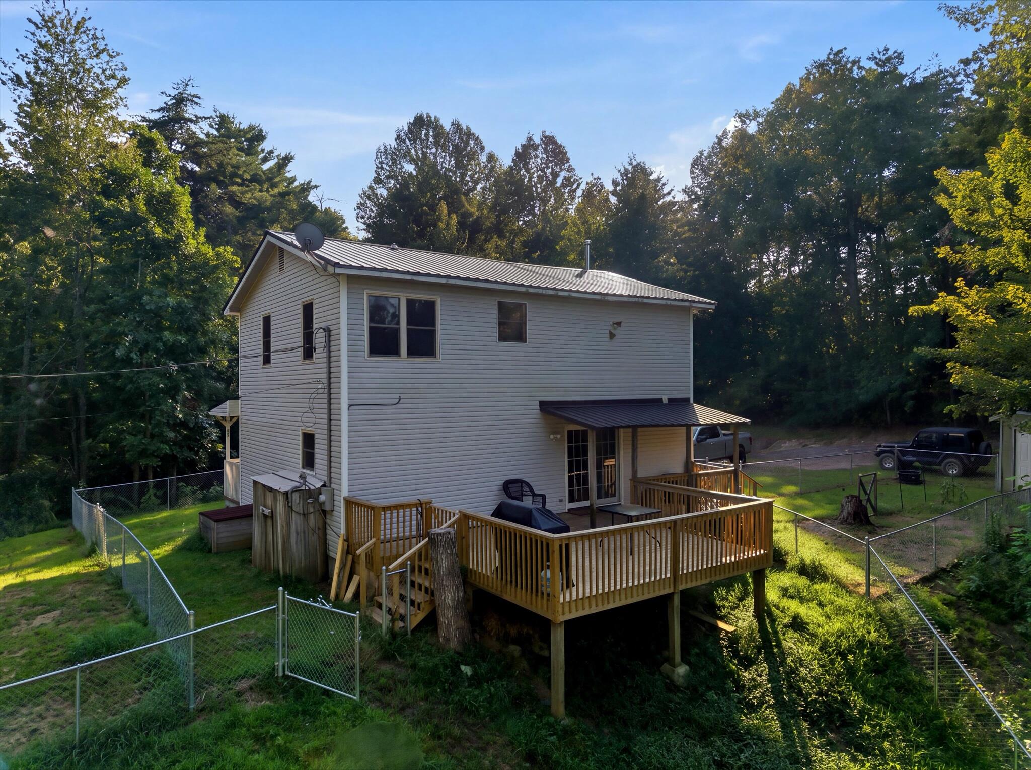 Residential in Chatsworth 3