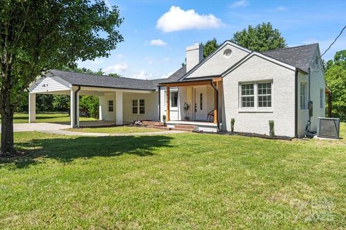 1015 4th St, Spencer, NC, 28159-1627 | Card Image