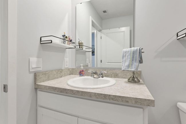 373 St James Gate, House other with 4 bedrooms, 2 bathrooms and null parking in Newark OH | Image 27