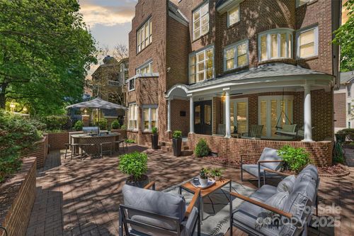 423 N Pine St, Charlotte, NC, 28202-1719 | Card Image