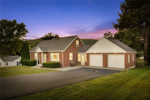 200 Hickory St, Davidsville, PA, 15928-9310 | Card Image