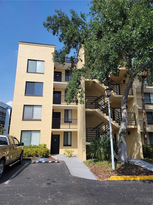m-201-2424 W Tampa Bay Blvd, TAMPA, FL, 33607-1336 | Card Image