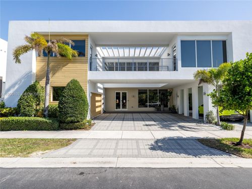 7451 Nw 103rd Ct, Doral, FL, 33178-3417 | Card Image