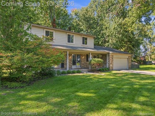 53881 Luann Dr, Shelby Twp, MI, 48316-1950 | Card Image