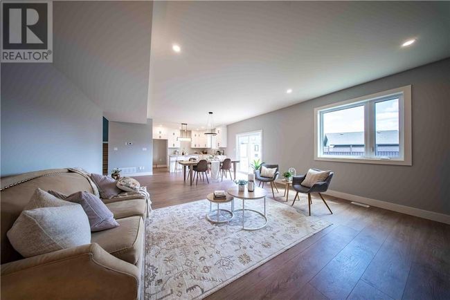 35 Noah Crt, House other with 3 bedrooms, 3 bathrooms and null parking in Sudbury ON | Image 18