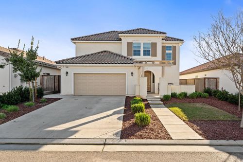 646 Wood Crest Avenue, Madera, CA, 93636 | Card Image