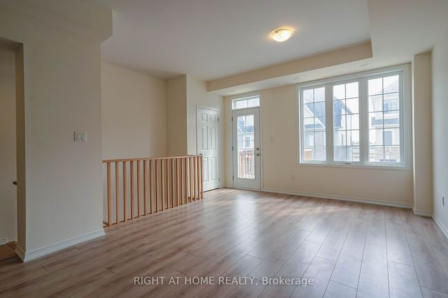 2559 Mojave Path, Condo with 5 bedrooms, 3 bathrooms and 2 parking in Oshawa ON | Image 5