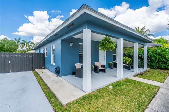 24260 Sw 129 Th Path, House other with 3 bedrooms, 1 bathrooms and null parking in Homestead FL | Image 23