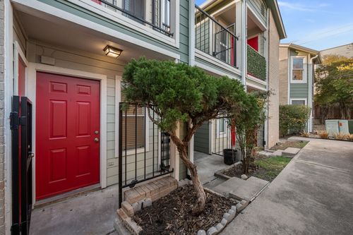 apt-113-2104 Cullen Ave, Austin, TX, 78757-2452 | Card Image