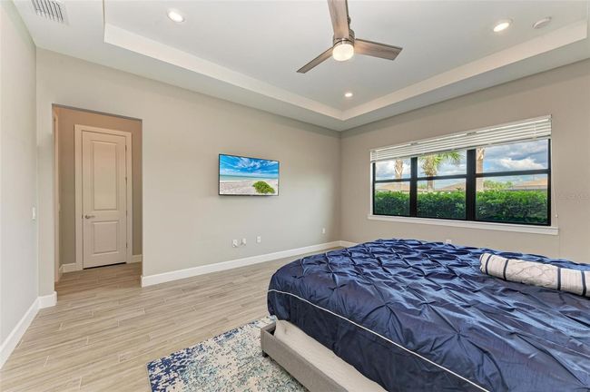 7113 Gradford Ct, House other with 3 bedrooms, 4 bathrooms and null parking in Lakewood Ranch FL | Image 27