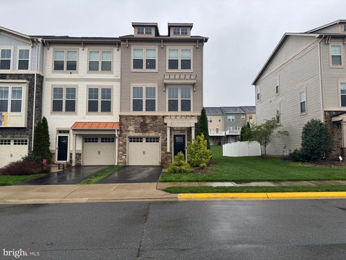 8937 Garrett Way, MANASSAS, VA, 20112-5873 | Card Image