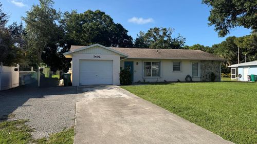 7402 Lakeland Blvd, Fort Pierce, FL, 34951-1471 | Card Image