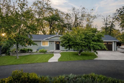 18155 Justice Ct, Grass Valley, CA, 95945-8688 | Card Image