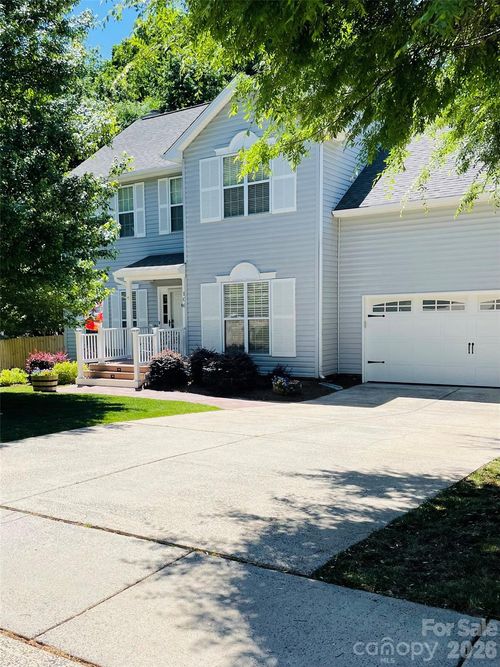 106 Shade Tree Cir, Fort Mill, SC, 29715-9768 | Card Image