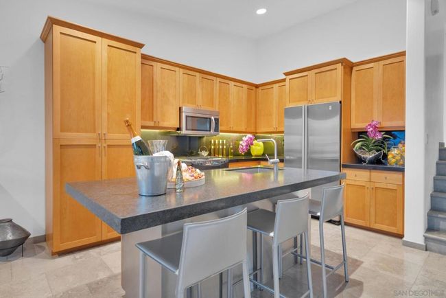 3142 Harbor Ridge Ln, Condo with 3 bedrooms, 2 bathrooms and 3 parking in San Diego CA | Image 10