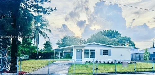 17340 Nw 52nd Pl, Miami Gardens, FL, 33055-4070 | Card Image