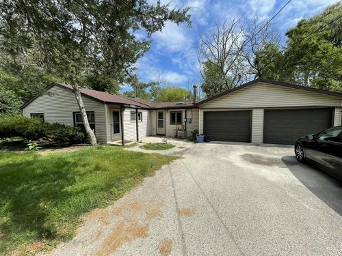 3908 Valley Road, Caledonia, WI, 53405 | Card Image