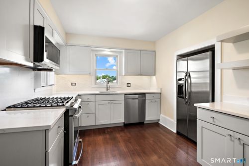 a-106 Henry St, Greenwich, CT, 06830-5833 | Card Image