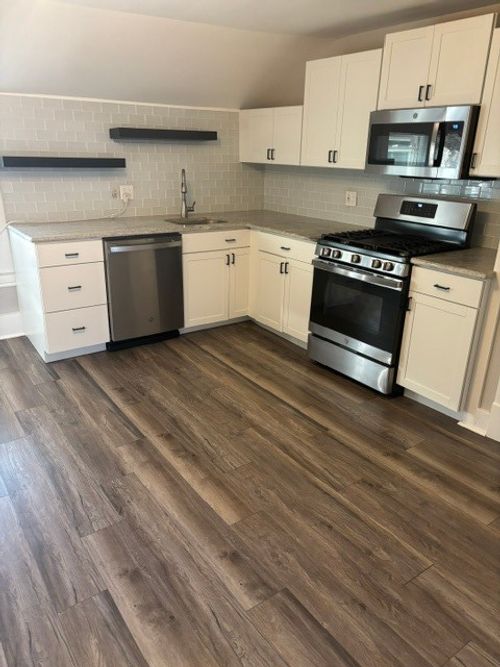 a-1023 Dean St, St. Charles, IL, 60174-3995 | Card Image
