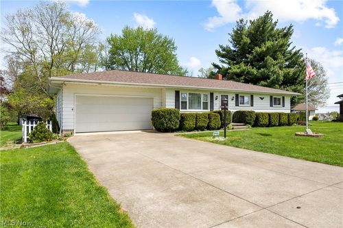 792 Hillcrest Dr, Wadsworth, OH, 44281-8639 | Card Image