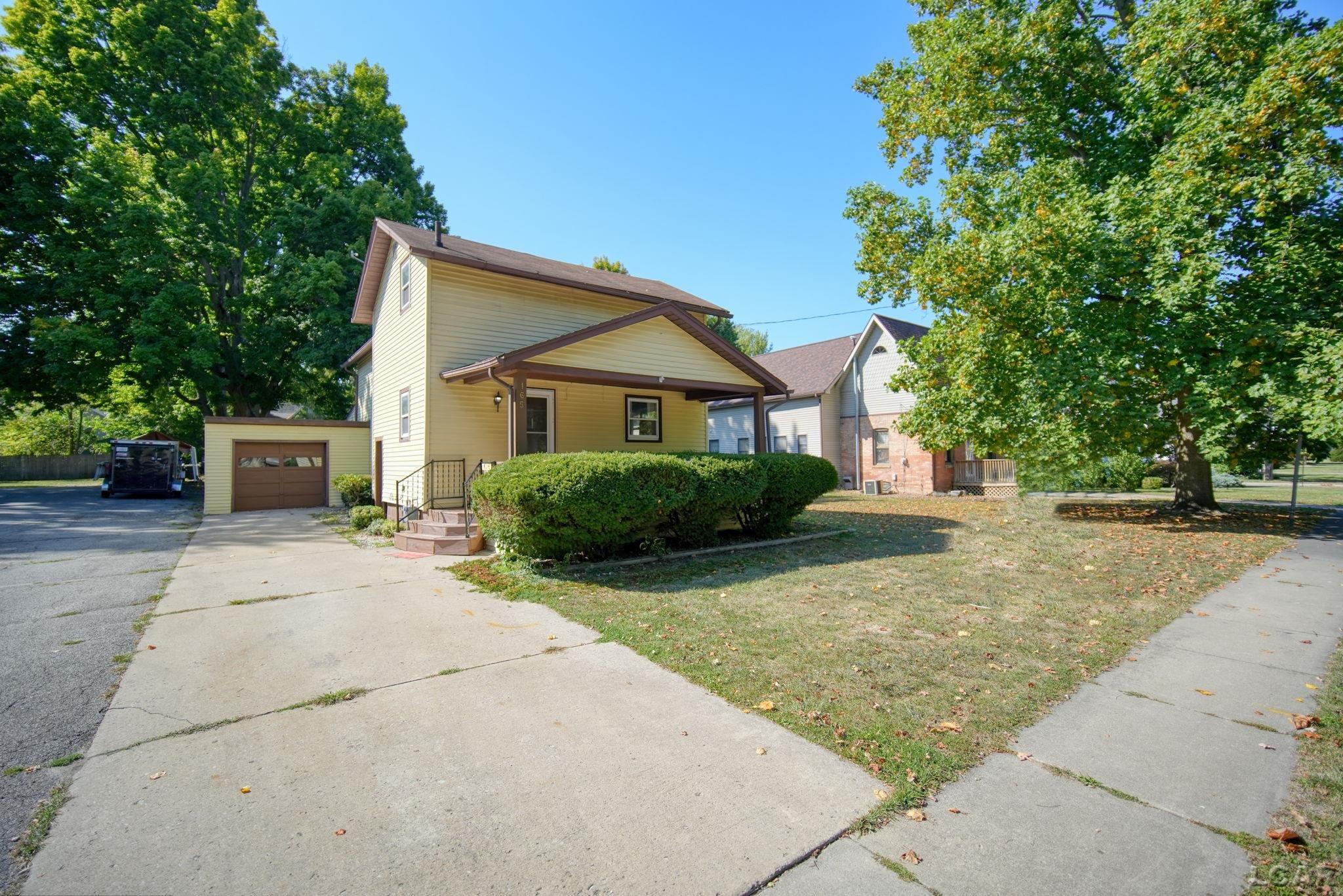 Mckenzie St, Adrian, MI 49221