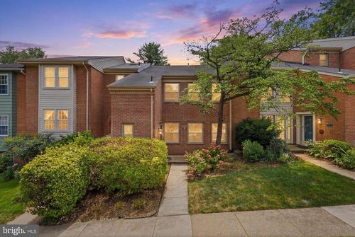 2007 Hopewood Dr, FALLS CHURCH, VA, 22043-1837 | Card Image