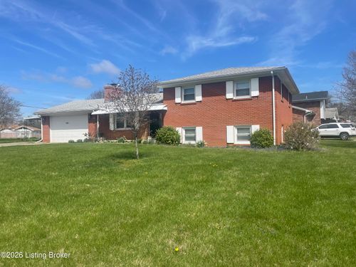 9605 Lyric Ln, Jeffersontown, KY, 40299-2715 | Card Image
