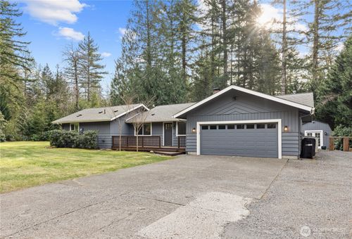 44303 Se Mt Si Rd, North Bend, WA, 98045-8734 | Card Image