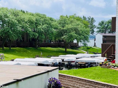 unit-201-2700 N Shore Dr, Clear Lake, IA, 50428-1073 | Card Image