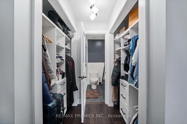 122 Robert Hicks Dr, House attached with 6 bedrooms, 5 bathrooms and 2 parking in North York ON | Image 16
