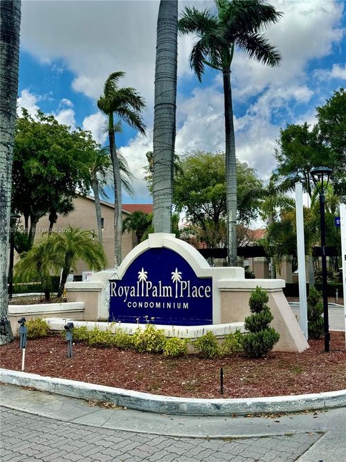 208-10450 Sw 157th Ct, Miami, FL, 33196-3650 | Card Image