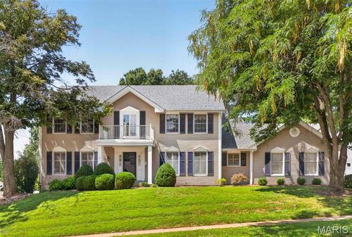 14761 Chesterfield Trails Dr, Chesterfield, MO, 63017-5632 | Card Image