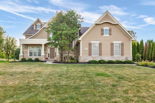 7477 New Albany Links Dr, New Albany, OH, 43054-6012 | Card Image