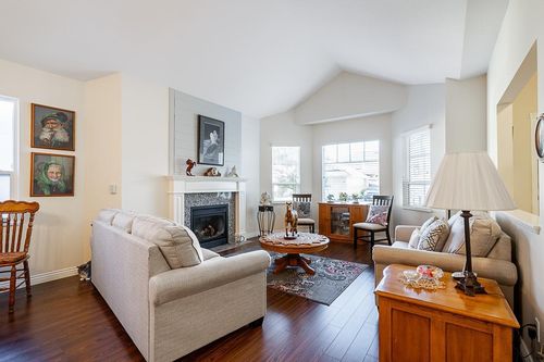 314-20655 88 Avenue, Surrey, BC, V1M2M5 | Card Image