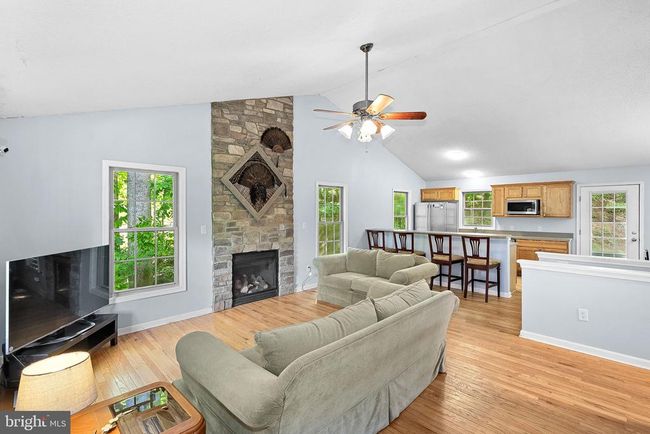 806 Windy Way, House other with 3 bedrooms, 3 bathrooms and null parking in FRONT ROYAL VA | Image 5